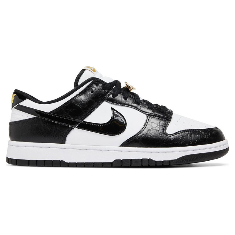 Dunk Low SE 