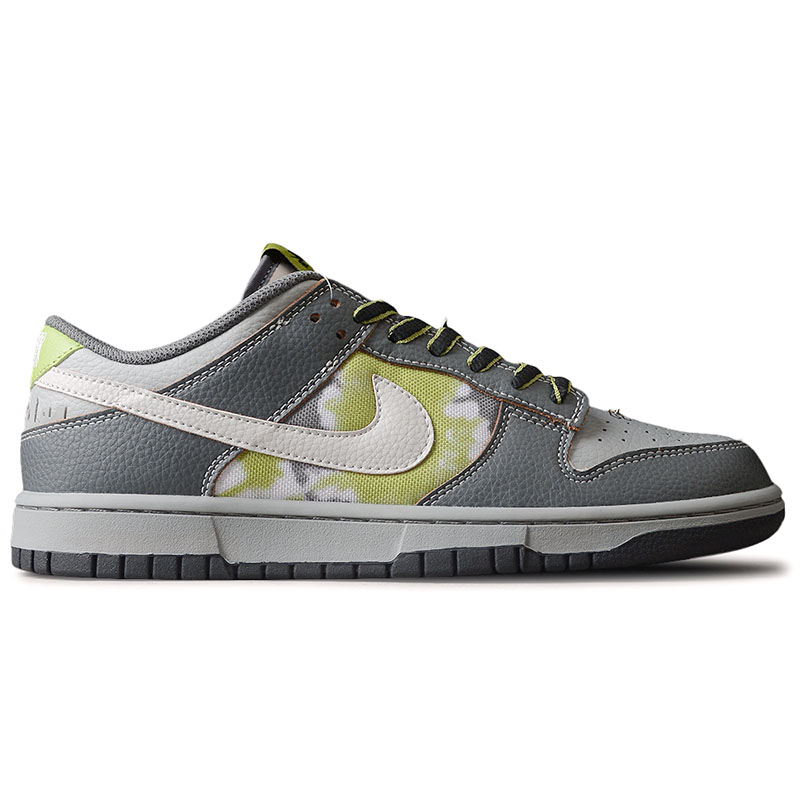HUF X DUNK LOW SB ''WAIT, WHAT'' FRIENDS & FAMILY