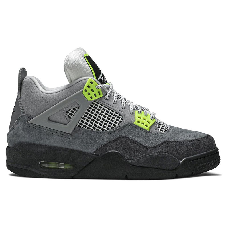 AIR JORDAN 4 RETRO SE 