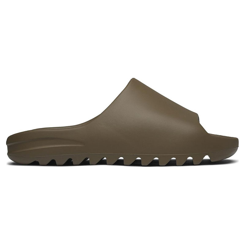 YEEZY SLIDES