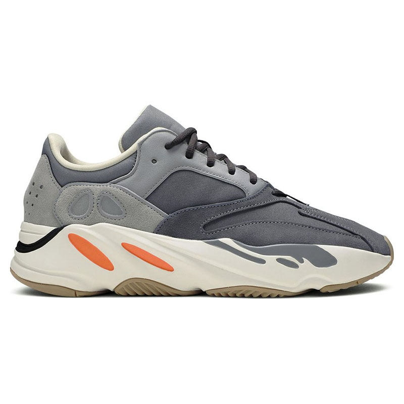 YEEZY BOOST 700 