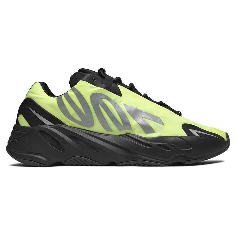 YEEZY BOOST 700 MNVN 