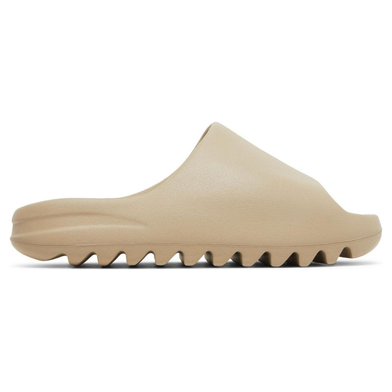 YEEZY SLIDES