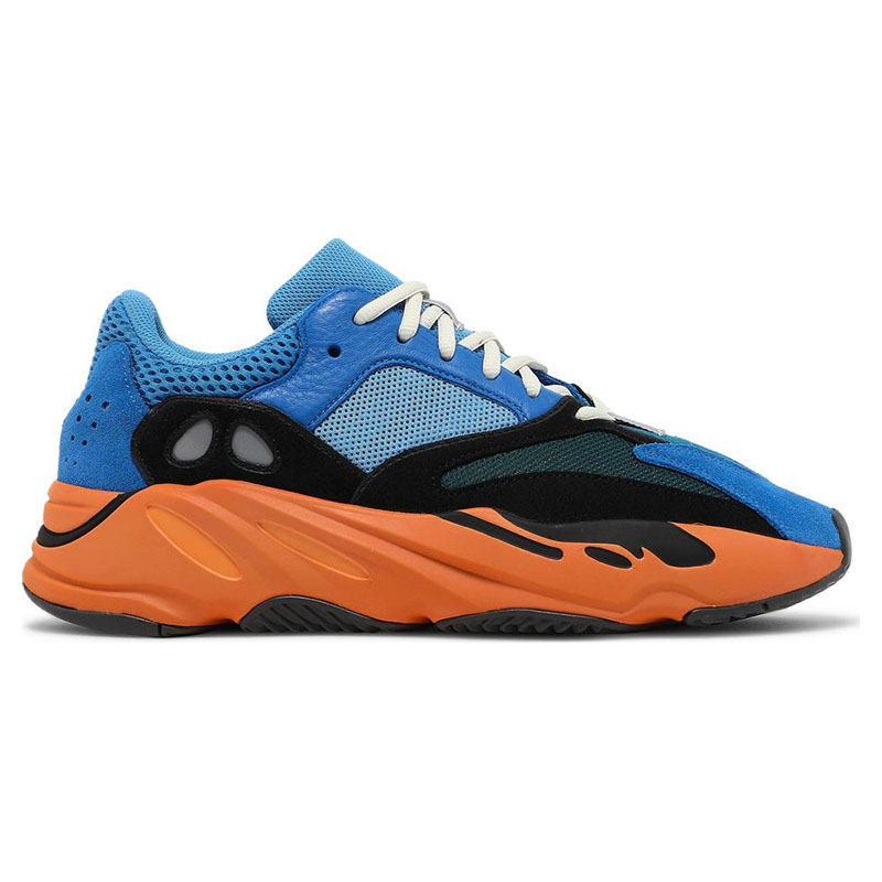YEEZY BOOST 700 
