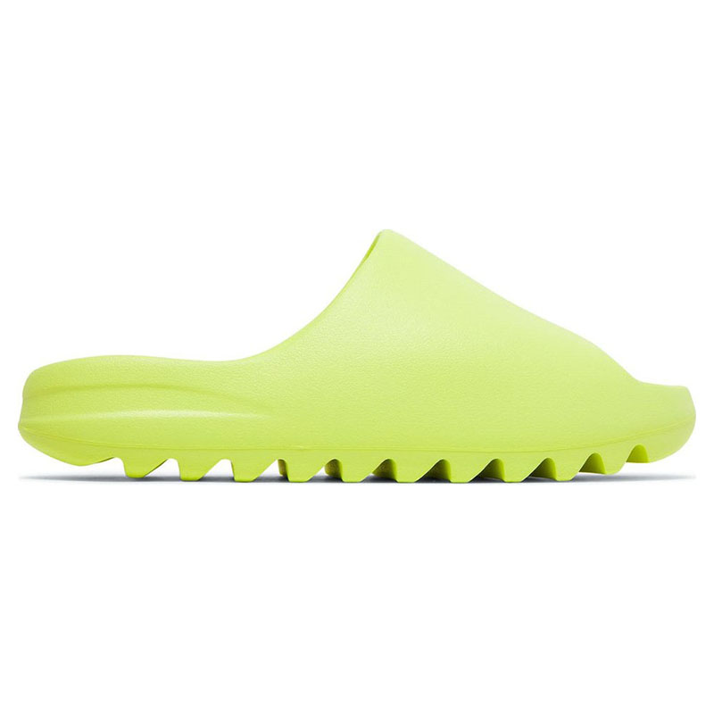 YEEZY SLIDES