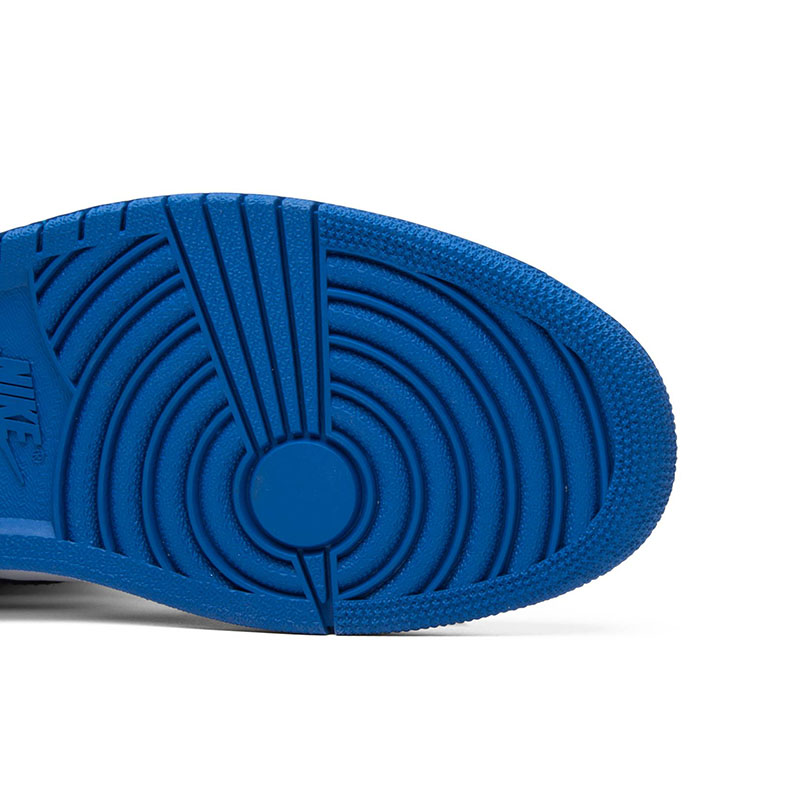 FRAGMENT DESIGN X AIR JORDAN 1 RETRO HIGH OG