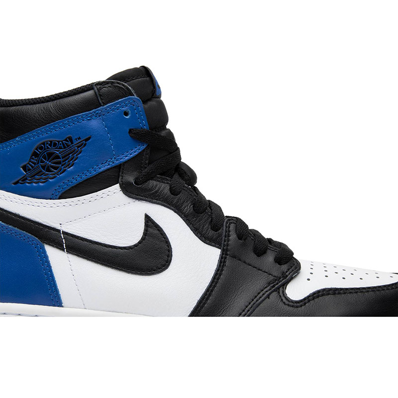 FRAGMENT DESIGN X AIR JORDAN 1 RETRO HIGH OG