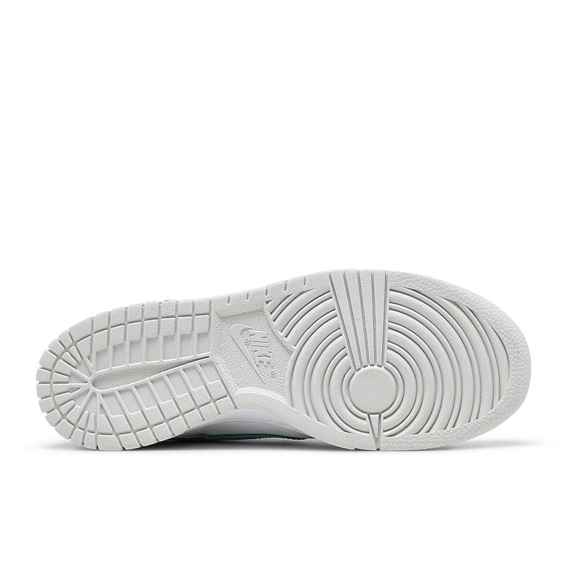 DUNK LOW GS