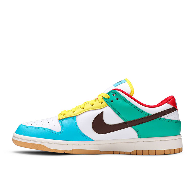 DUNK LOW SE 