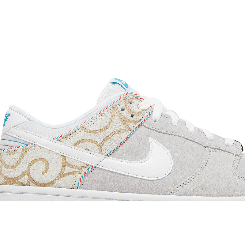 Dunk Low SE 