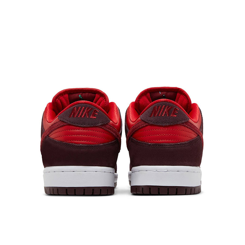 DUNK LOW PRO SB 