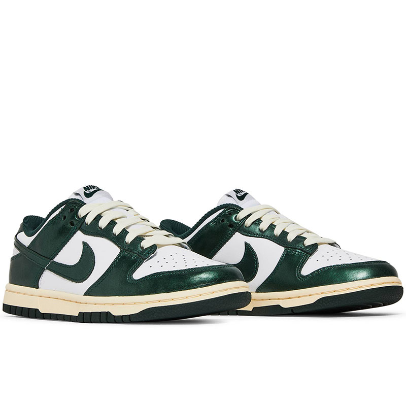 DUNK LOW 