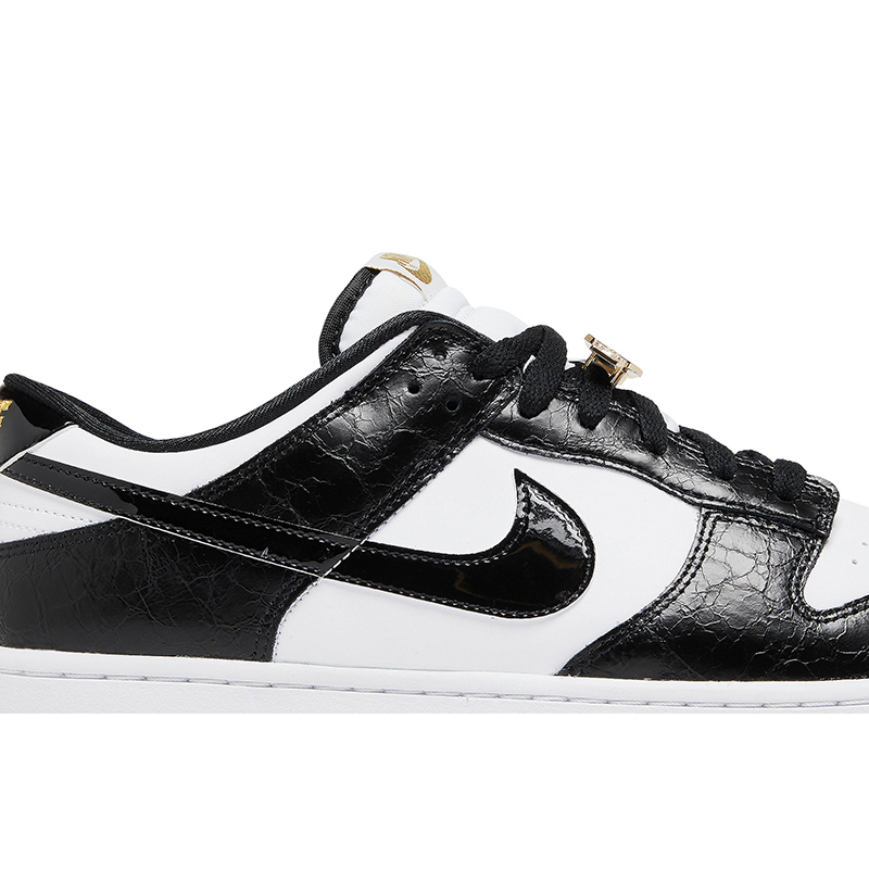 Dunk Low SE 