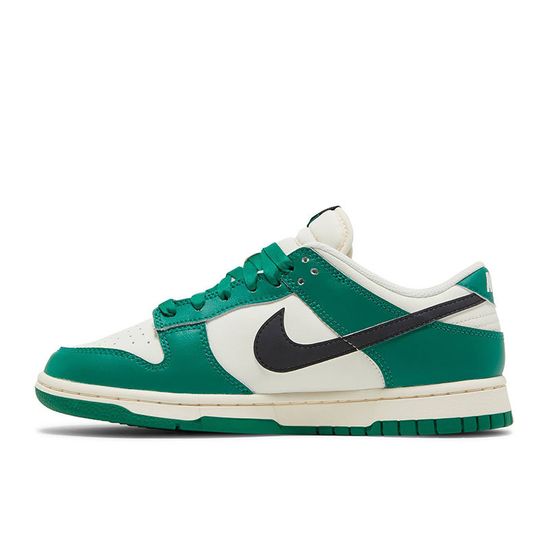 DUNK LOW SE 