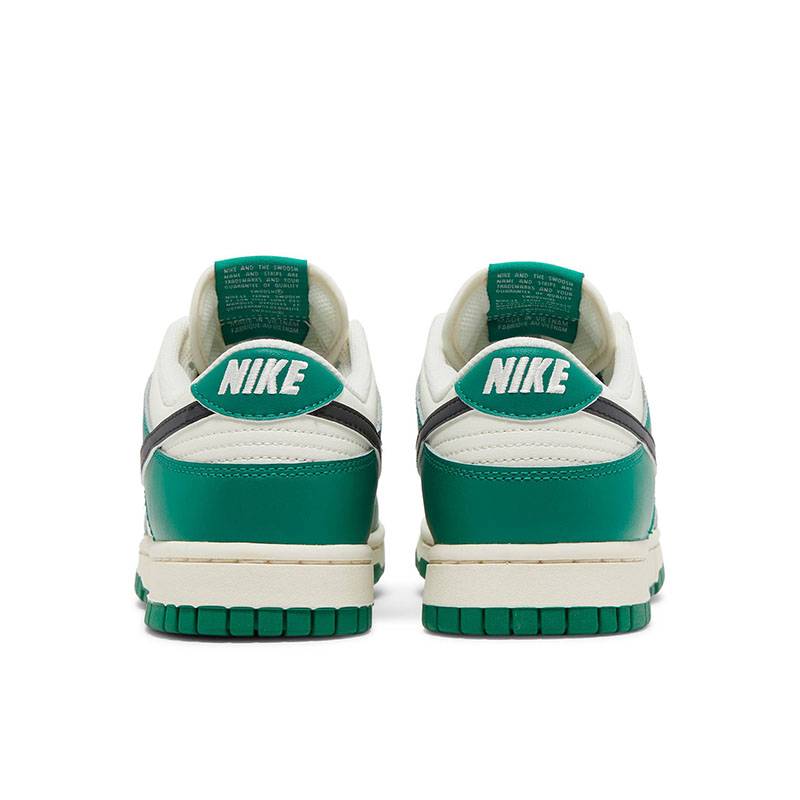 DUNK LOW SE 