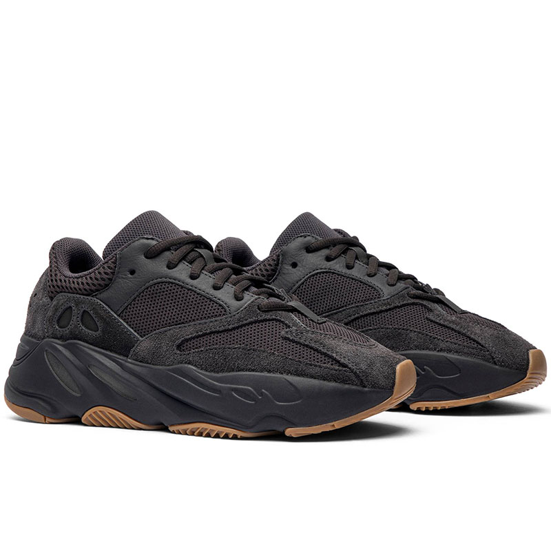 YEEZY BOOST 700 