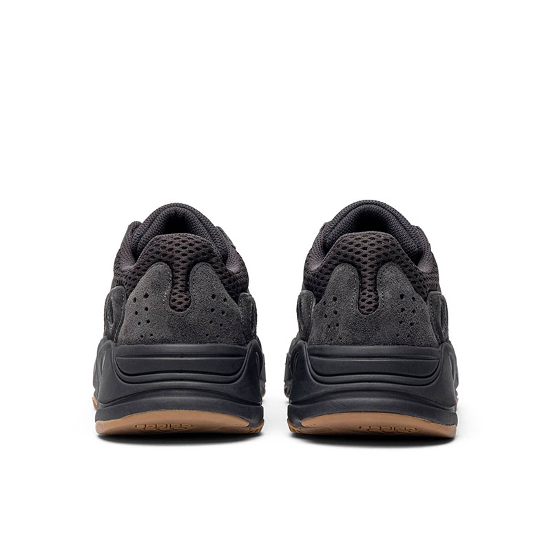 YEEZY BOOST 700 