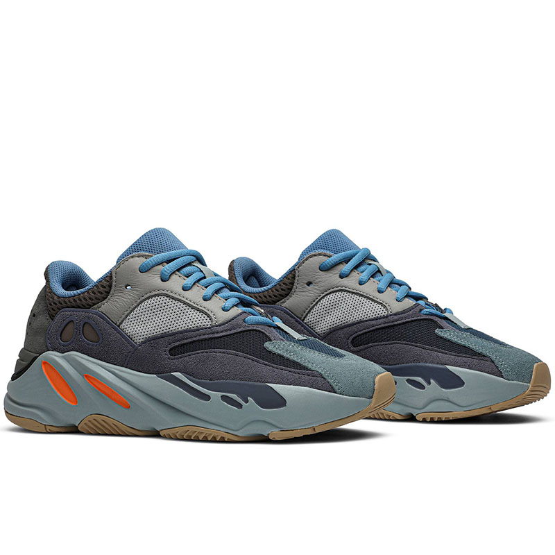 YEEZY BOOST 700 