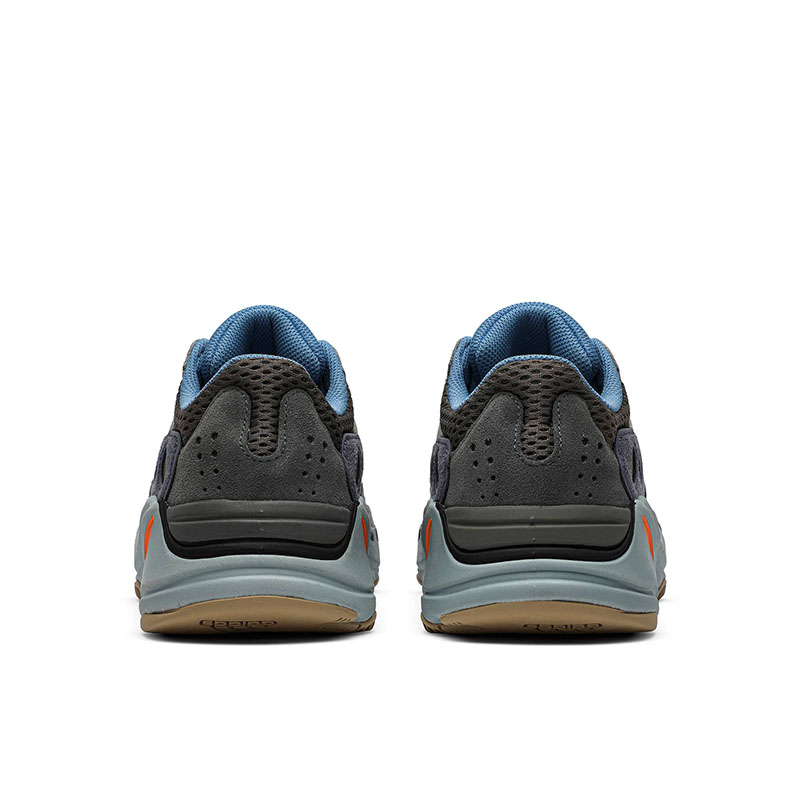 YEEZY BOOST 700 
