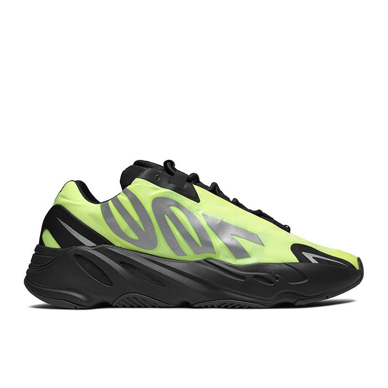 YEEZY BOOST 700 MNVN 