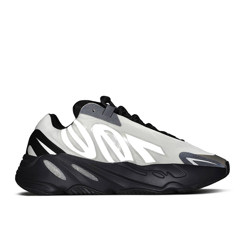 YEEZY BOOST 700 MNVN 