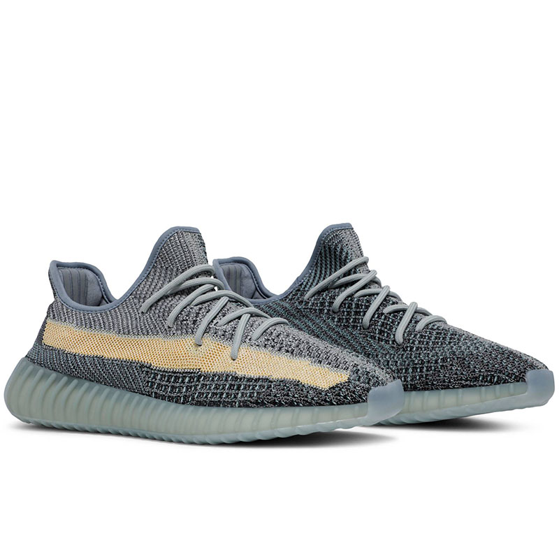 YEEZY BOOST 350 V2 