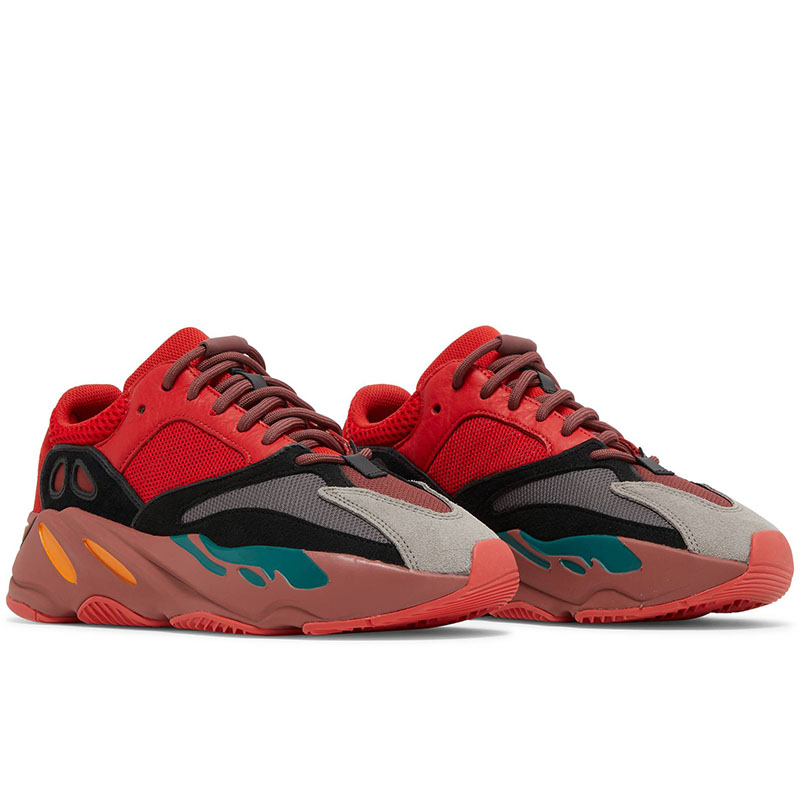 YEEZY BOOST 700 