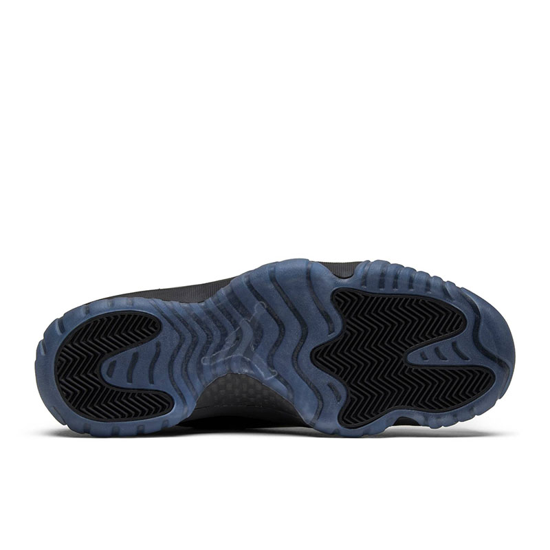 AIR JORDAN 11 RETRO 