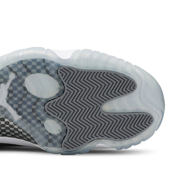 AIR JORDAN 11 RETRO LOW "COOL GREY"