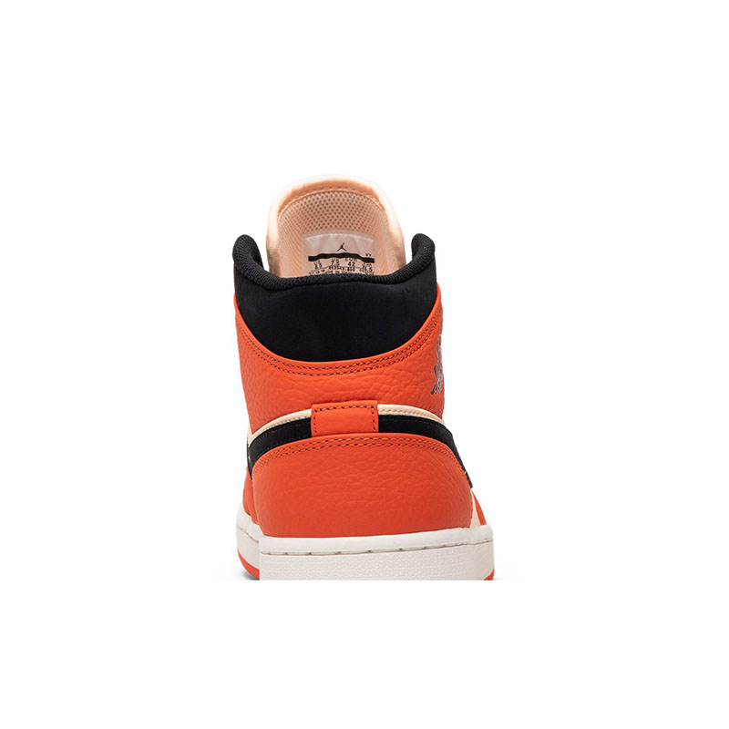 AIR JORDAN 1 RETRO MID SE 