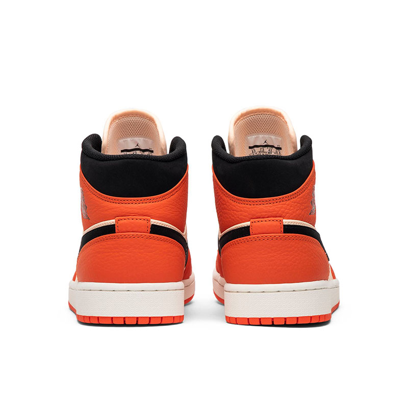 AIR JORDAN 1 RETRO MID SE 