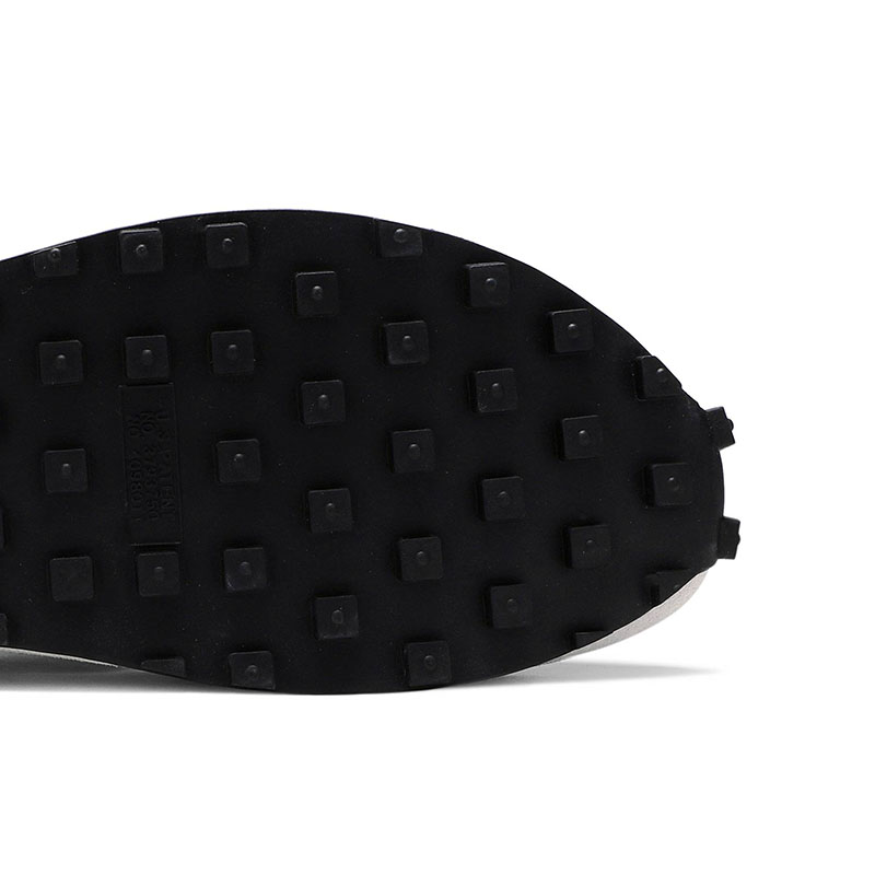 SACAI X LDWAFFLE  