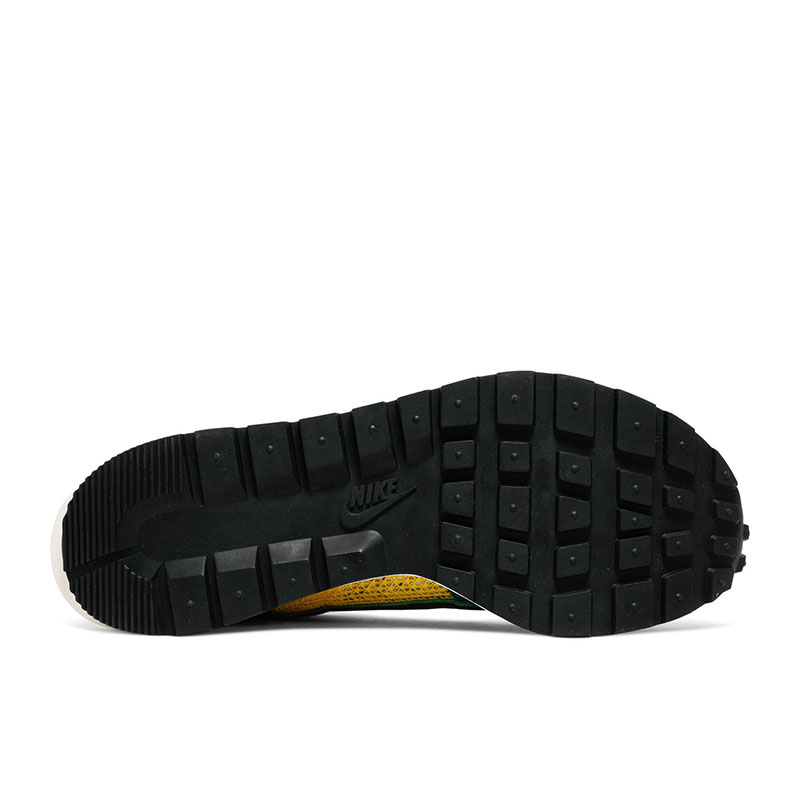 SACAI X VAPORWAFFLE 