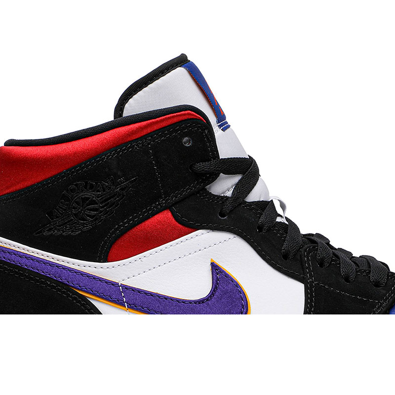 AIR JORDAN 1 MID SE  
