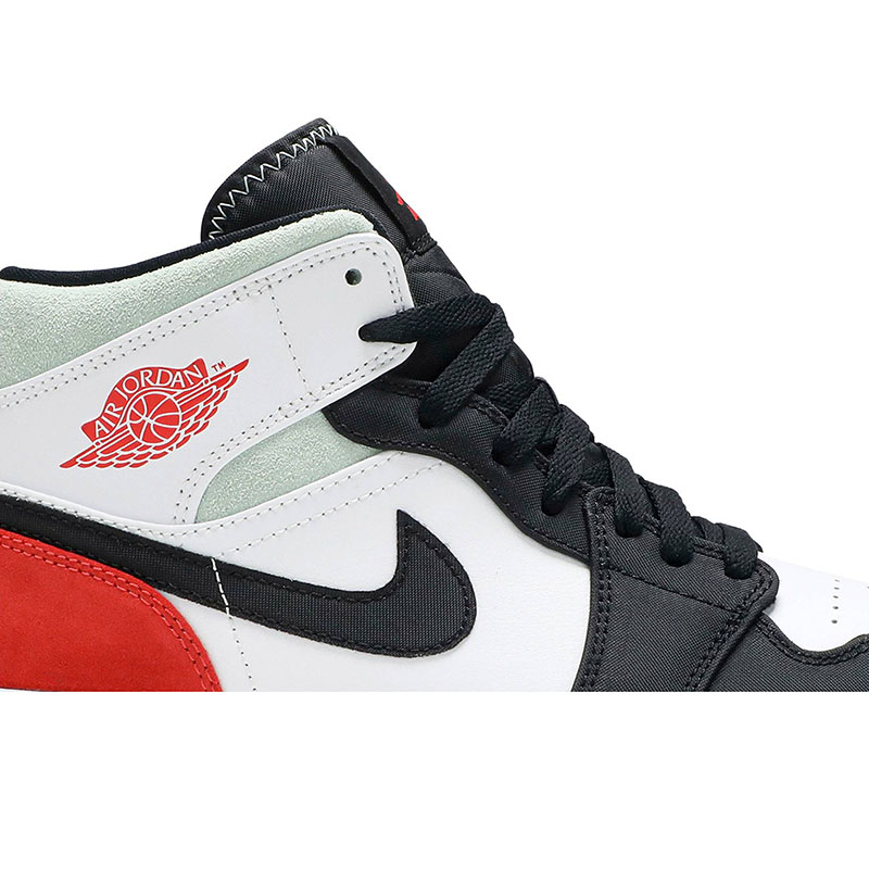 AIR JORDAN 1 MID SE 