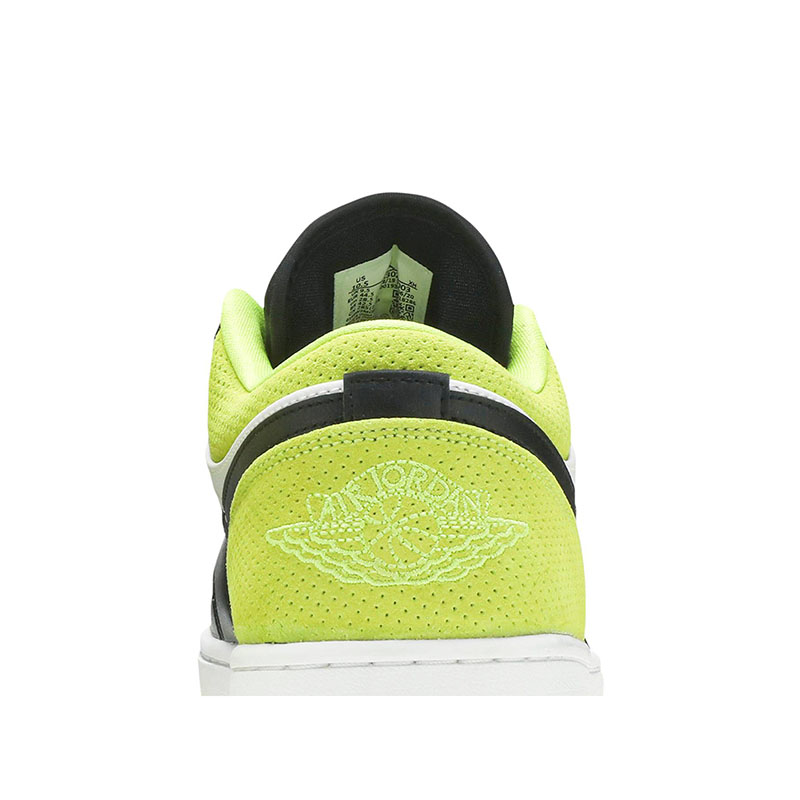 AIR JORDAN 1 LOW 