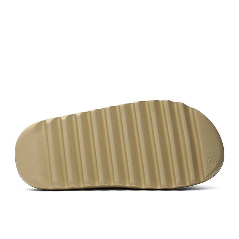 YEEZY SLIDES