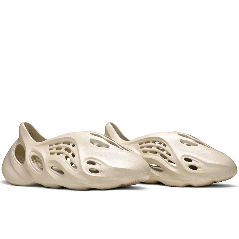 YEEZY FOAM RUNNER
