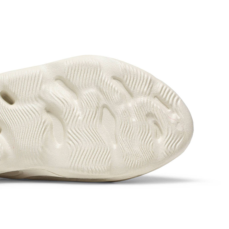 YEEZY FOAM RUNNER