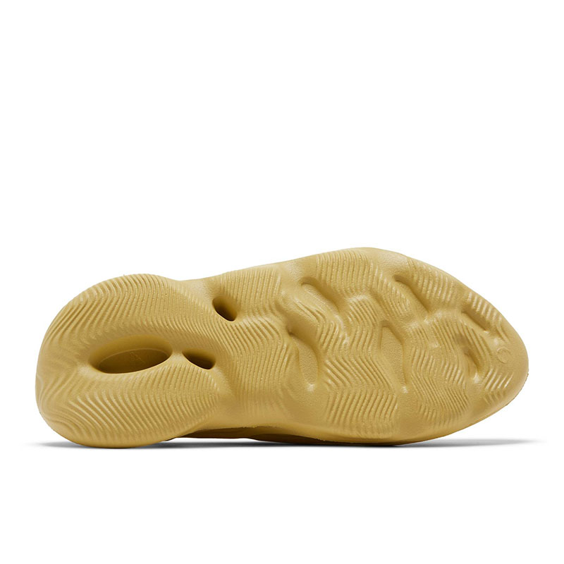 YEEZY FOAM RUNNER