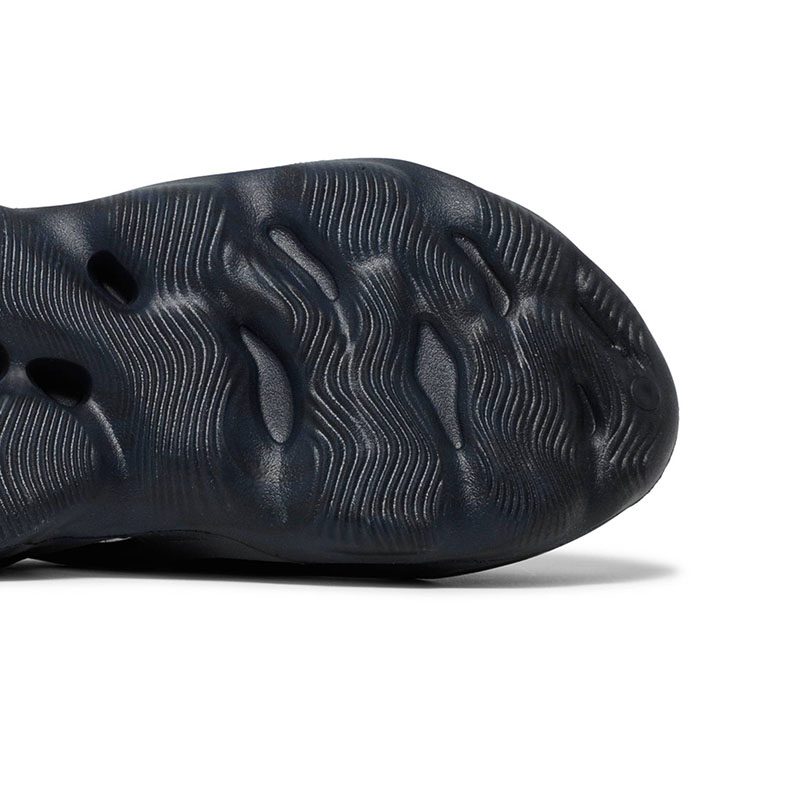 YEEZY FOAM RUNNER 'MINERAL BLUE'