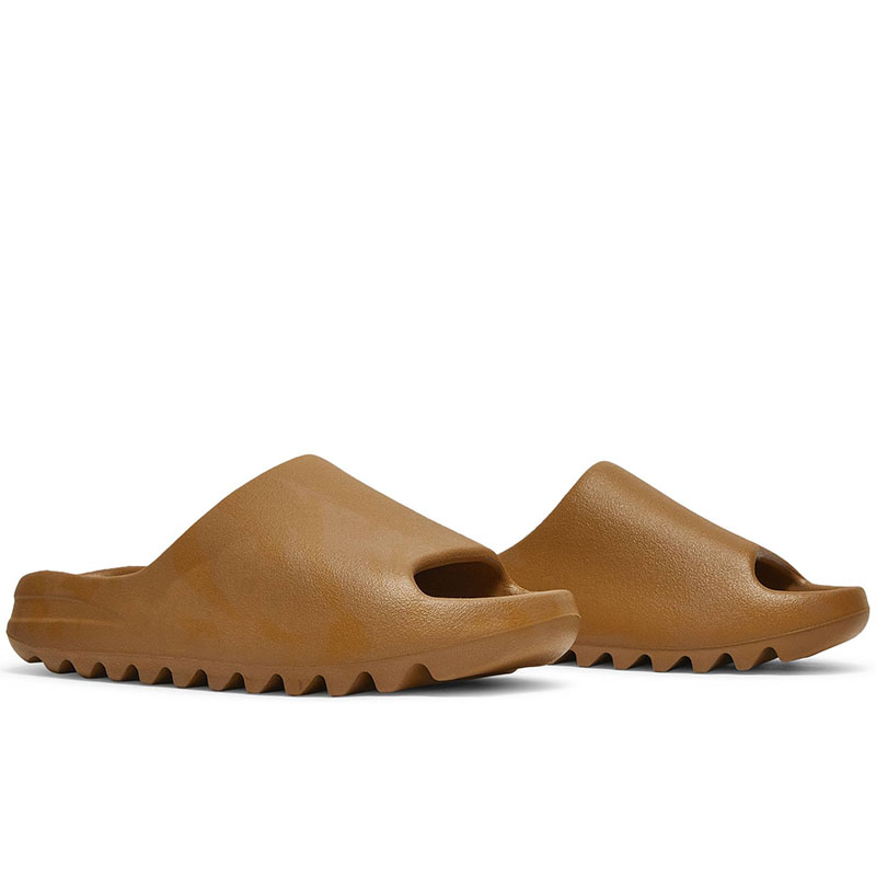 YEEZY SLIDES