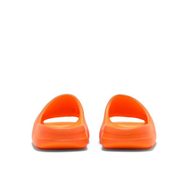 YEEZY SLIDES