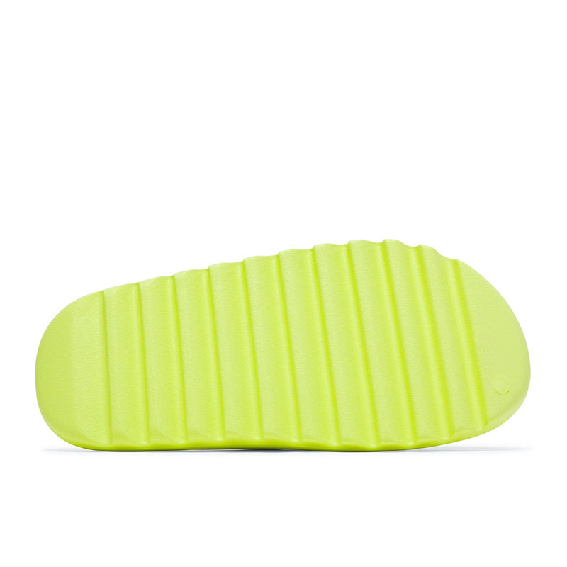 YEEZY SLIDES