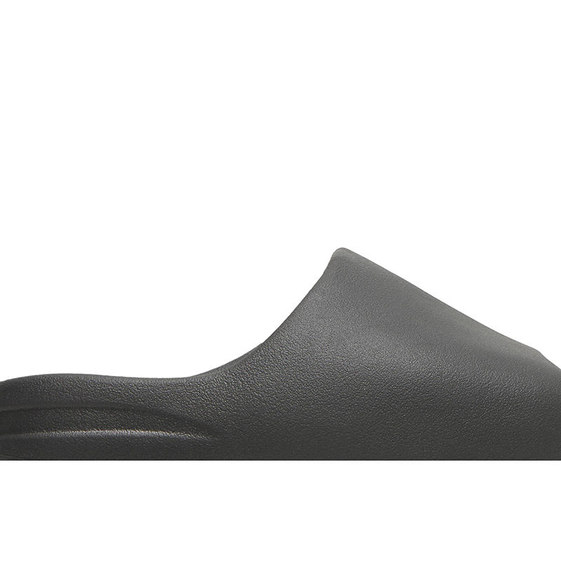 YEEZY SLIDES