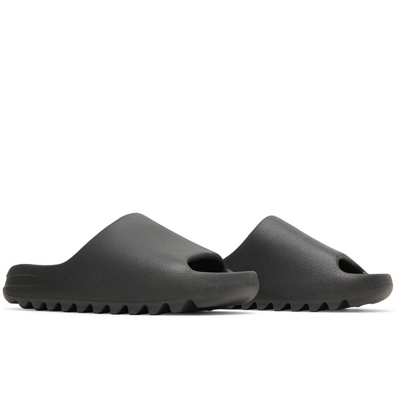 YEEZY SLIDES