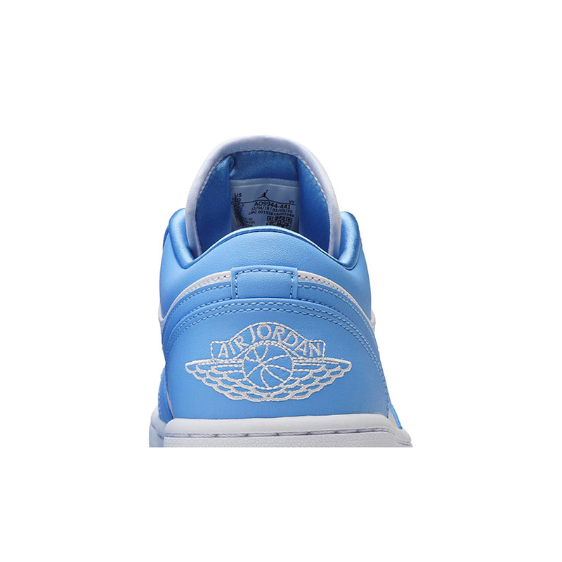 AIR JORDAN 1 LOW 