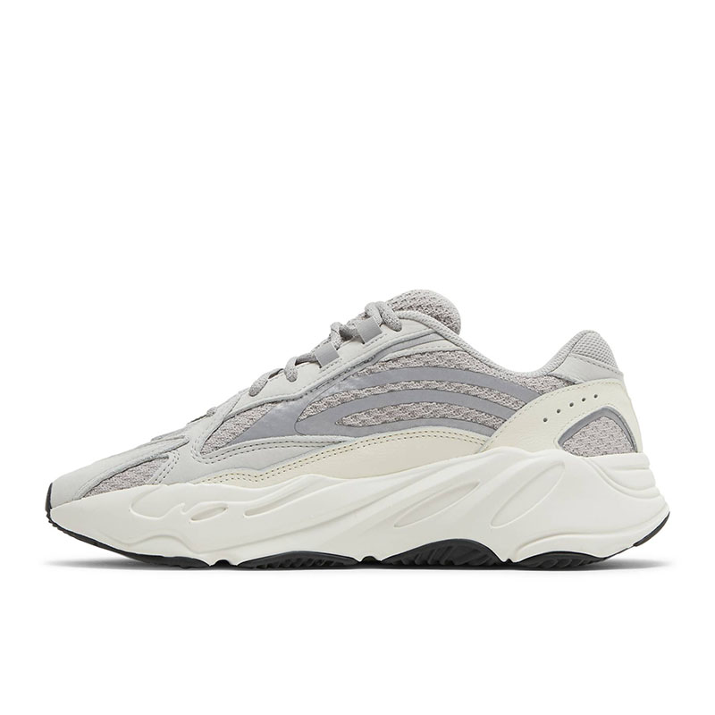 YEEZY BOOST 700 V2 