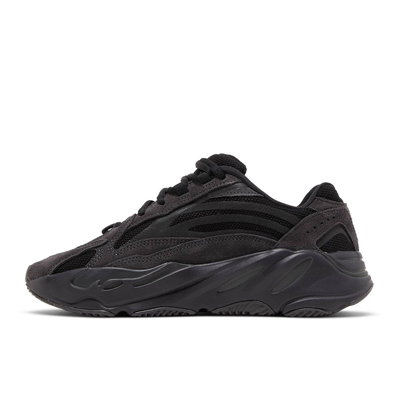 YEEZY BOOST 700 V2