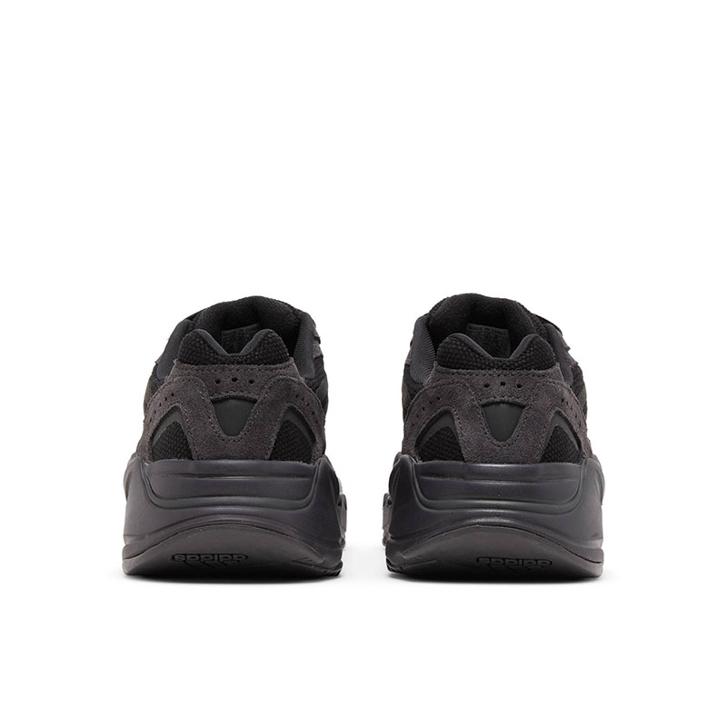 YEEZY BOOST 700 V2